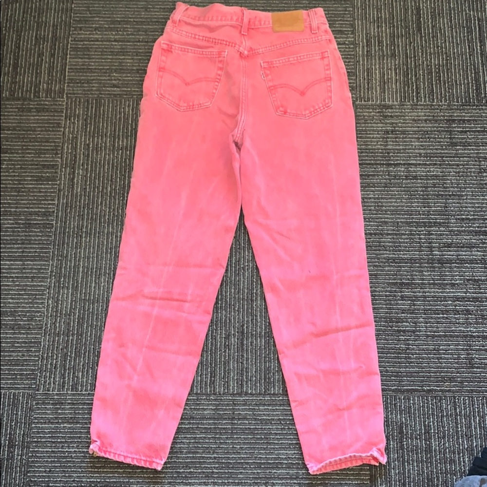 New Levi’s High Rise Mom Jeans Coral pink/red